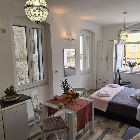 Old Square View Apartment Split Exteriér fotografie